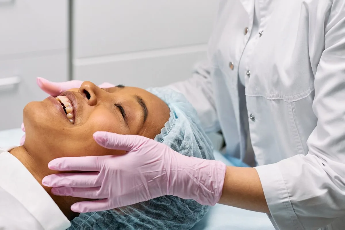 Dermaplaning